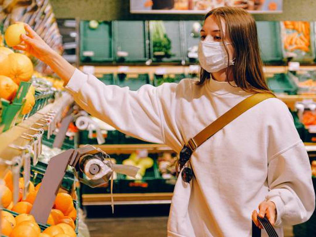 Cómo evitar contagiarte de coronavirus si vas al supermercado