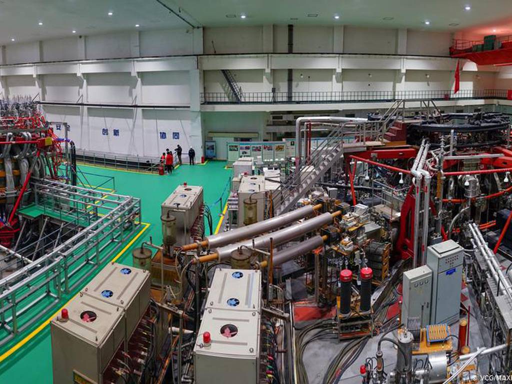 China enciende su ‘sol artificial’: el potente reactor experimental de fusión nuclear