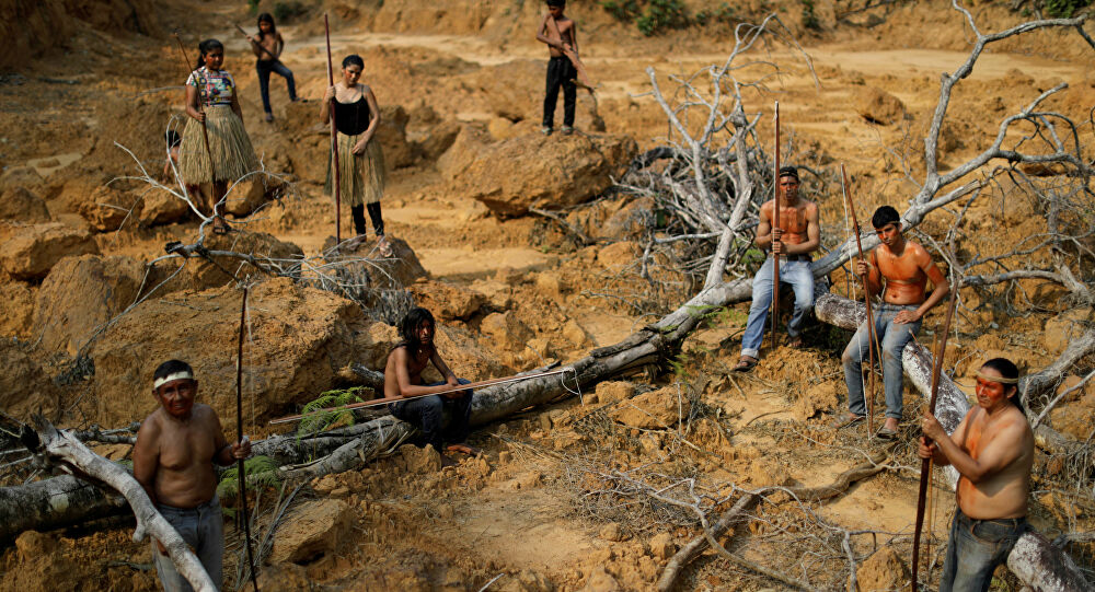 Indígenas Del Amazonas En Riesgo Mientras Los Incendios Aumentan