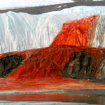 Las Cataratas de sangre: ¿Por qué el Antártico se tiñe de rojo?