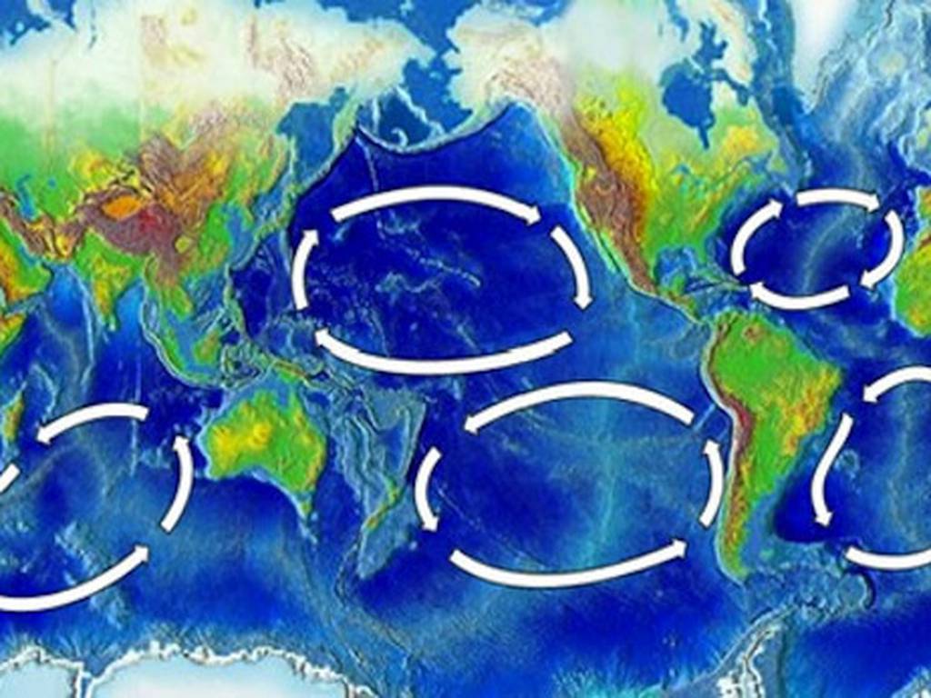 5 parches de basura plástica giran sin control en los océanos (VIDEO)