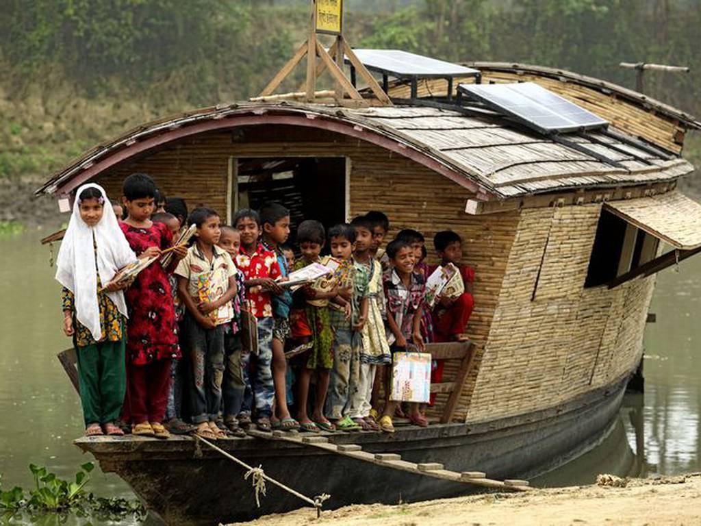 Inspirador proyecto construye casas y escuelas flotantes en Bangladesh