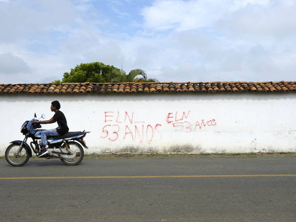 Cuando vivir en comunidad es arriesgarse a morir: el caso de Colombia (corto documental)
