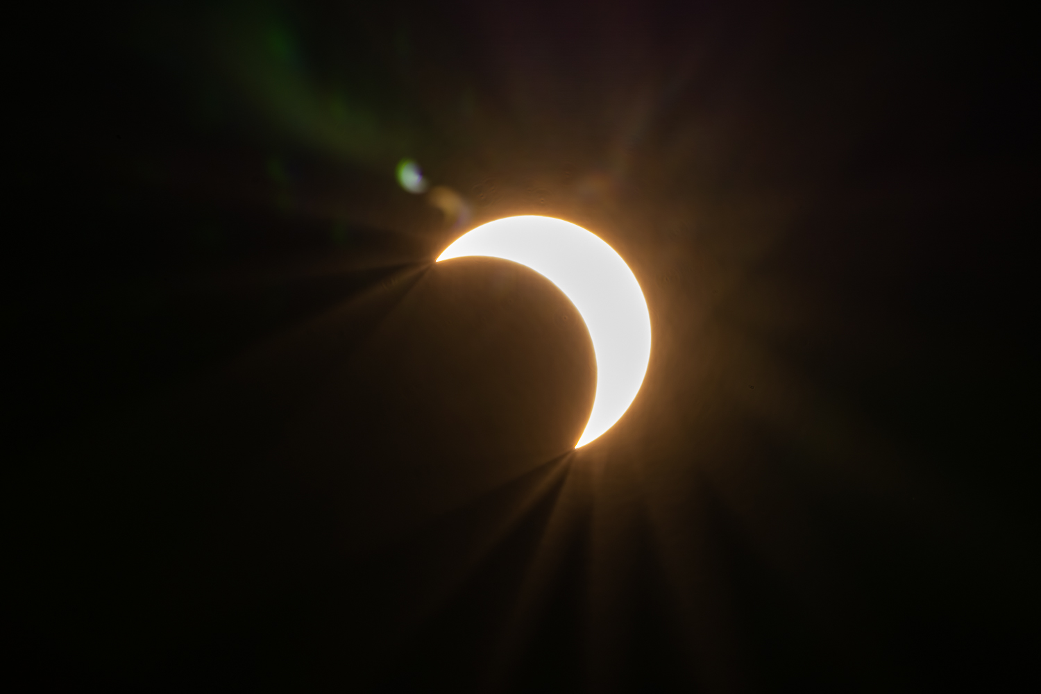 eclipse solar híbrido